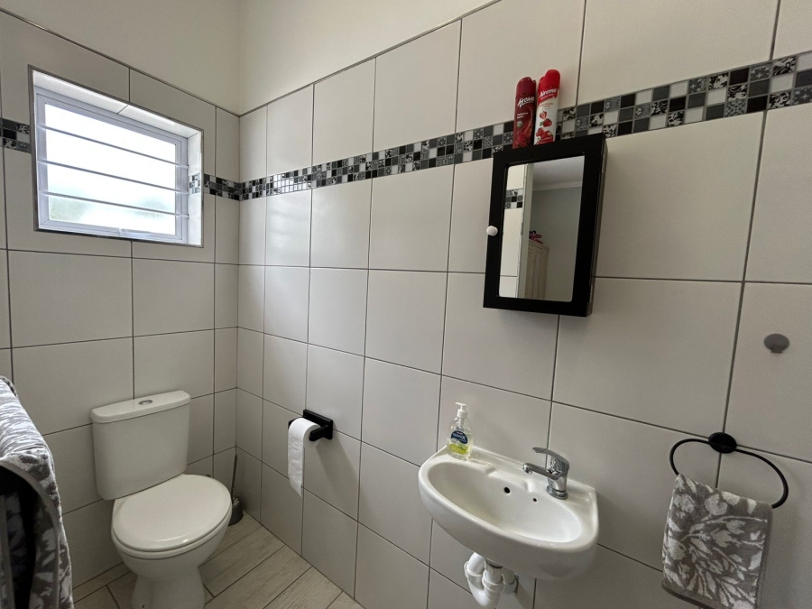 4 Bedroom Property for Sale in Hopefield Western Cape